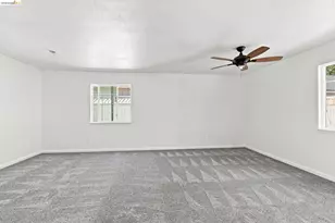 70 7th St, Tracy, CA 95376 - Photo 39