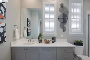 1288 Parkcrest Cir, Manteca, CA 95336 - Photo 19