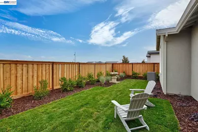 1288 Parkcrest Circle, Manteca, CA 95336 - Photo 91