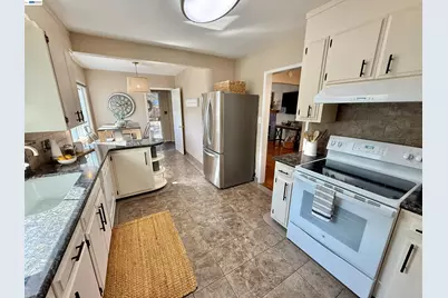 272 Lorraine Blvd, San Leandro, CA 94577 - Photo 21