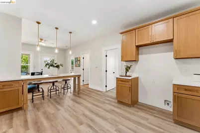 444 Wilson St, Napa, CA 94559 - Photo 9