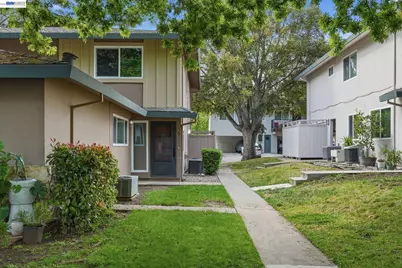 8185 Arroyo Dr #3, Pleasanton, CA 94588 - Photo 3