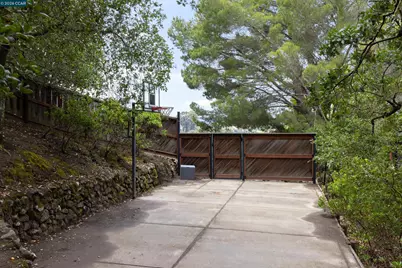 2 Leeward Glen, Lafayette, CA 94549 - Photo 39
