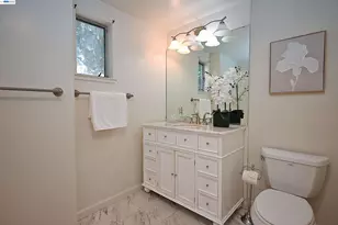 30 Mounds Rd, San Mateo, CA 94402 - Photo 27