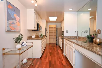 [Address not provided], San Mateo, CA 94402 - Photo 5