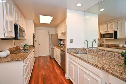 [Address not provided], San Mateo, CA 94402 - Photo 9