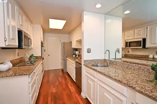 30 Mounds Rd, San Mateo, CA 94402 - Photo 9