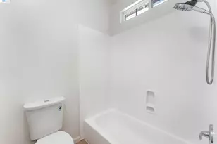 2600 Yorkshire Dr, Antioch, CA 94531 - Photo 79