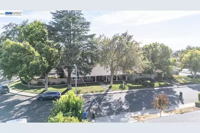 1661 Beckner Ct, Concord, CA 94521 - Photo 57