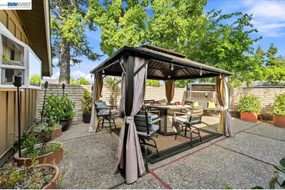 1661 Beckner Ct, Concord, CA 94521 - Photo 37