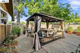 1661 Beckner Ct, Concord, CA 94521 - Photo 37