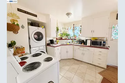 20275 Stanton Ave, Castro Valley, CA 94546 - Photo 11