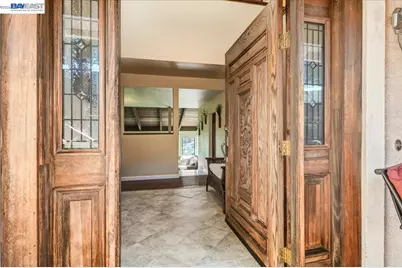 27468 Hayward Blvd, Hayward, CA 94542 - Photo 11