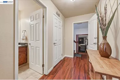 27468 Hayward Blvd, Hayward, CA 94542 - Photo 47