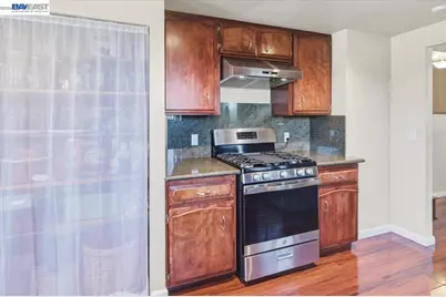 27468 Hayward Blvd, Hayward, CA 94542 - Photo 19