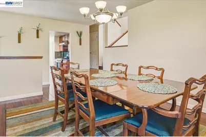27468 Hayward Blvd, Hayward, CA 94542 - Photo 33