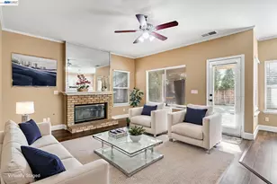 2034 Wrenwood Ave, Clovis, CA 93611 - Photo 27