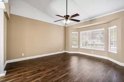 2034 Wrenwood Ave, Clovis, CA 93611 - Photo 9