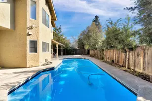 2034 Wrenwood Ave, Clovis, CA 93611 - Photo 49