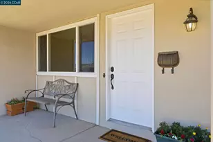 5269 Peony Dr, Livermore, CA 94551 - Photo 3
