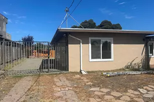 1075 Rachel Rd, San Pablo, CA 94806 - Photo 3