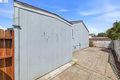 29020 Berkeley, Hayward, CA 94544 - Photo 35