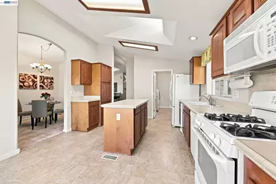 29020 Berkeley, Hayward, CA 94544 - Photo 11