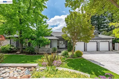 215 Arthur Ct, Danville, CA 94526 - Photo 3