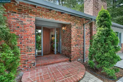 56 Camino Encinas, Orinda, CA 94563 - Photo 3