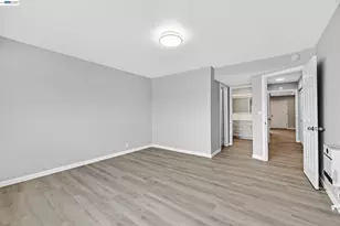2133 Santa Clara Ave, Alameda, CA 94501 - Photo 17