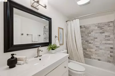15 Edgecroft Rd, Kensington, CA 94707 - Photo 37