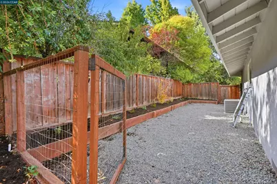 640 Dolphin Dr, Danville, CA 94526 - Photo 45