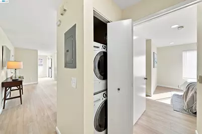 690 Applause Pl, San Jose, CA 95134 - Photo 21