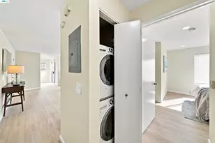 690 Applause Pl, San Jose, CA 95134 - Photo 21