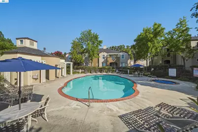 690 Applause Pl, San Jose, CA 95134 - Photo 25