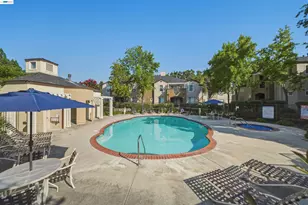 690 Applause Pl, San Jose, CA 95134 - Photo 25
