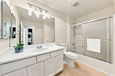 690 Applause Pl, San Jose, CA 95134 - Photo 19
