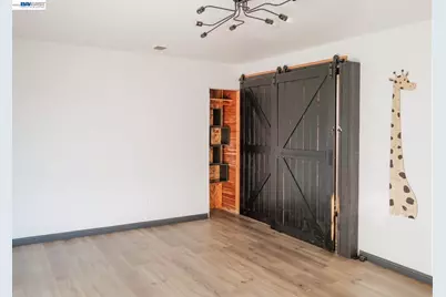 828 Coral Dr, Rodeo, CA 94572 - Photo 7
