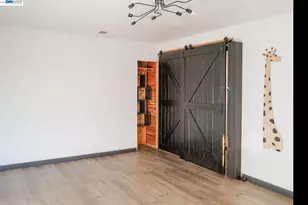 828 Coral Dr, Rodeo, CA 94572 - Photo 7