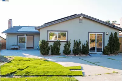 828 Coral Dr, Rodeo, CA 94572 - Photo 15