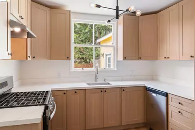 7465 Curry Ave, El Cerrito, CA 94530 - Photo 15
