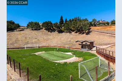 251 Santiago Ln, Danville, CA 94526 - Photo 25