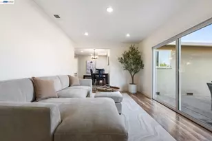 1486 Scaraway Dr, San Jose, CA 95132 - Photo 9