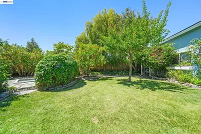 6649 Mayhews Landing Rd, Newark, CA 94560 - Photo 37