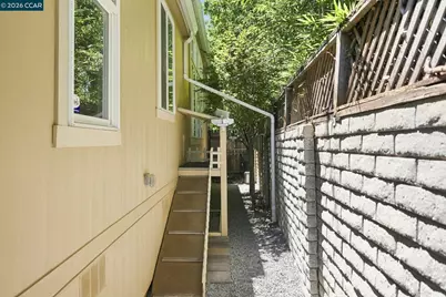 51 Terrace Dr, Concord, CA 94518 - Photo 35