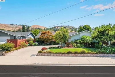 29940 Vanderbilt St, Hayward, CA 94544 - Photo 3