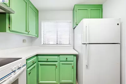 709 Center Ave, Martinez, CA 94553 - Photo 7