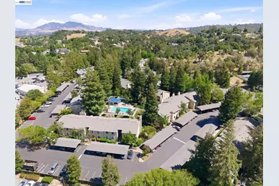709 Center Ave, Martinez, CA 94553 - Photo 31