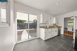 1555 Violet Way, Pleasant Hill, CA 94523 - Photo 13