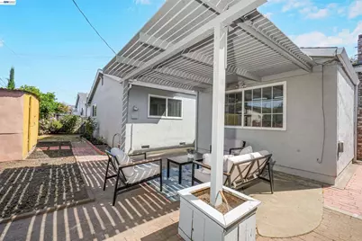 25353 Calaroga Ave, Hayward, CA 94545 - Photo 37
